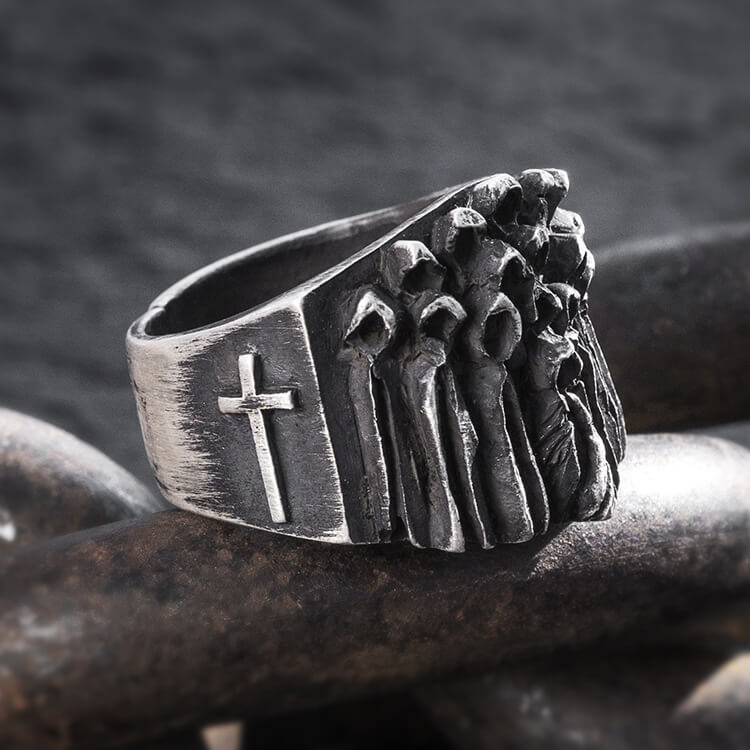 24mm Wide Band Majestic Crusader Vintage Mens Silver Ring - Image 3