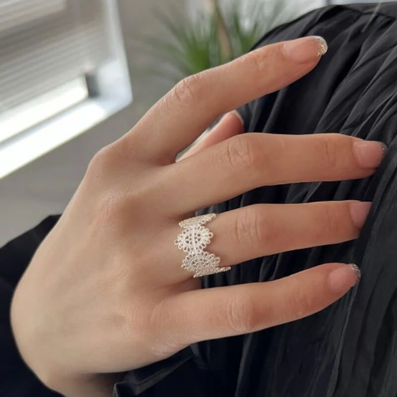Hollow Lace Ring - Image 4