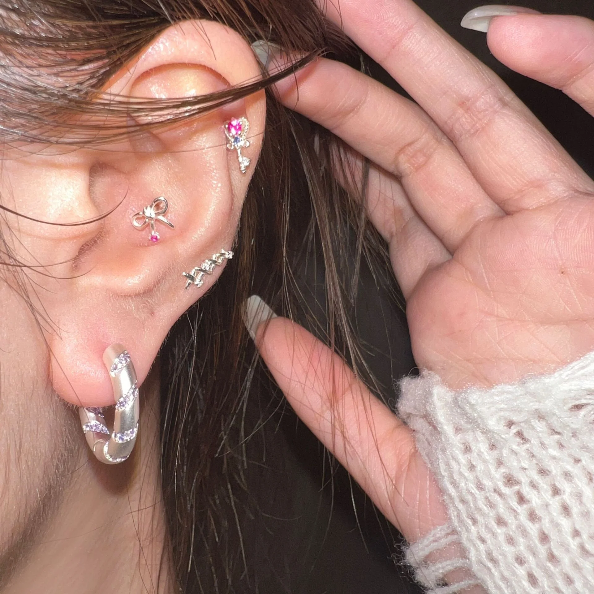 Lavender CZ Frosted Silver Hoop Earrings - Image 3