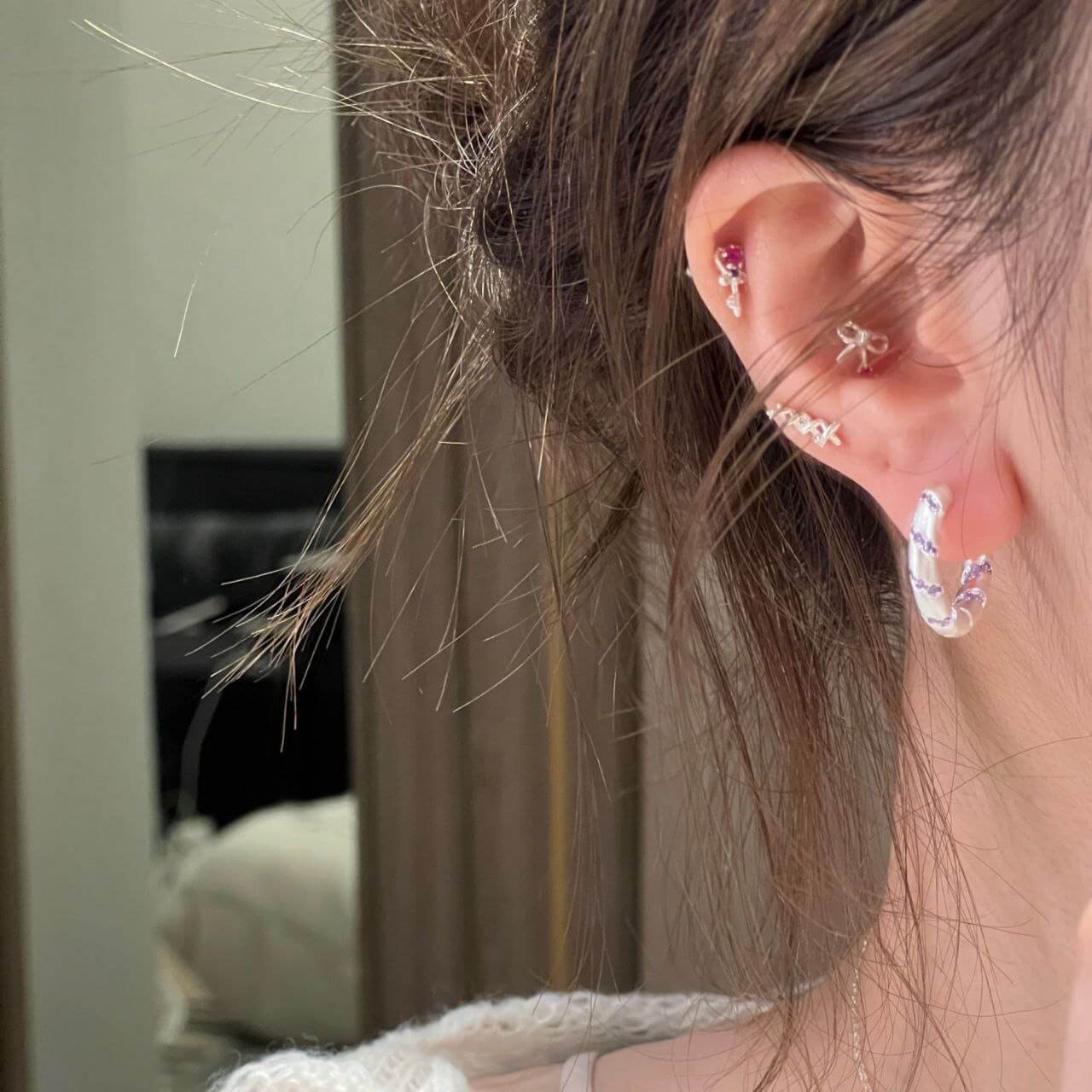 Lavender CZ Frosted Silver Hoop Earrings - Image 4