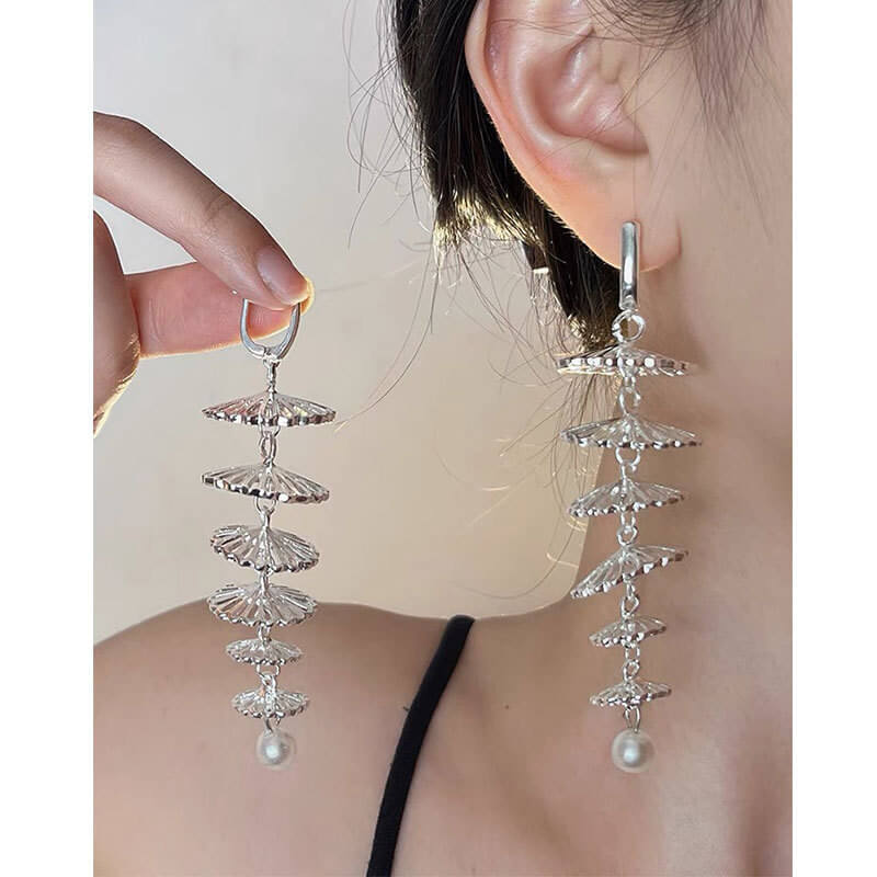 Multi-layer Hollowed-out Flower Pearl Earrings - Image 3