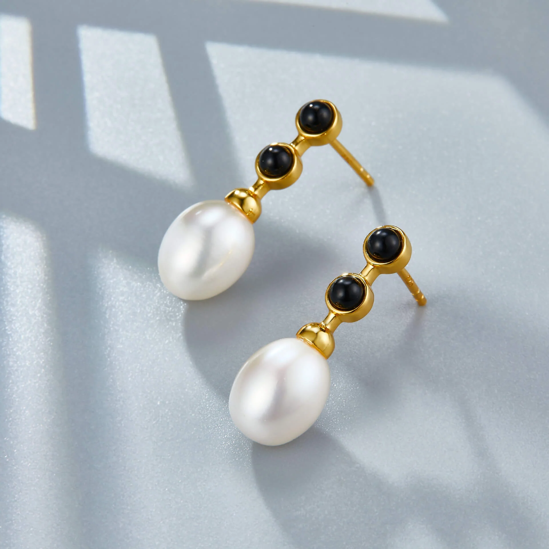 Natural Freshwater Pearl Black Onyx Drop Earrings - Image 5
