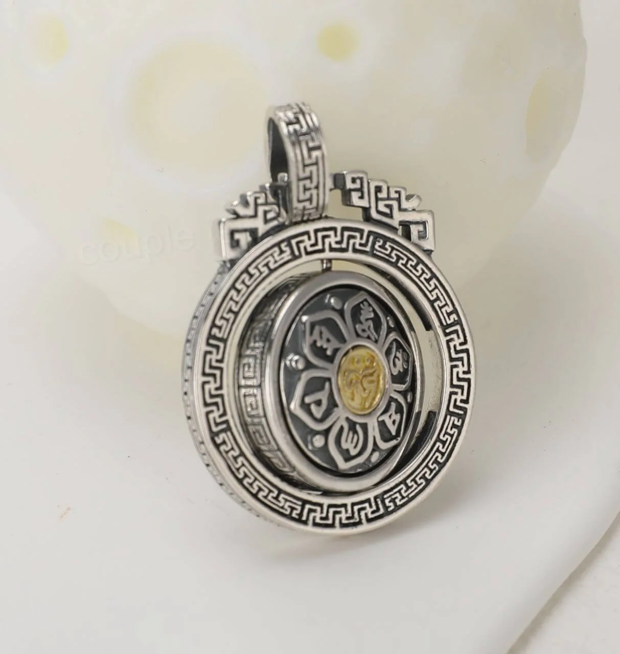 Six Words Mantra Rotatable Circle Pendant Necklace - Image 3